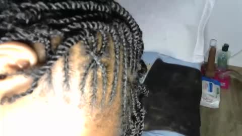 Snapshot of pretty_queennie chatting on February 5, 2026, 7:02 am Pretty doll online show from February 5, 2026, 7:02 am