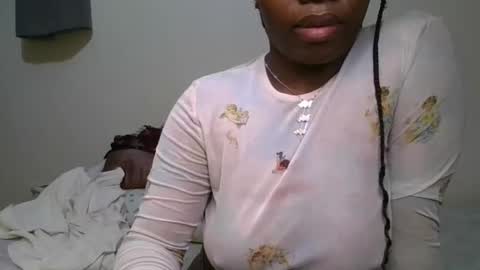 pretty_shila online show from September 24, 2025, 7:17 pm