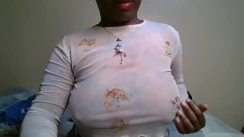 pretty_shila online show from October 21, 2025, 10:43 pm