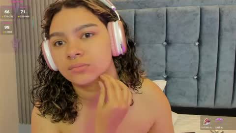 Snapshot of pretty_sunlight_ chatting on April 26, 2026, 10:29 pm Daisy Flower online show from April 26, 2026, 10:29 pm