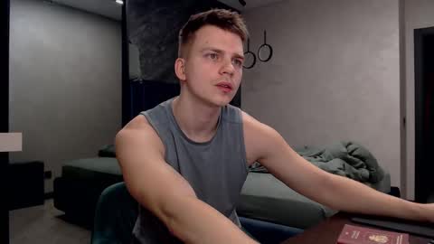 Justin online show from March 8, 2025, 4:01 am