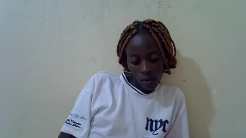 Vee online show from February 17, 2026, 6:03 pm