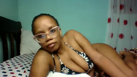 Snapshot of pretty_zara chatting on April 10, 2026, 3:17 pm pretty zara online show from April 10, 2026, 3:17 pm