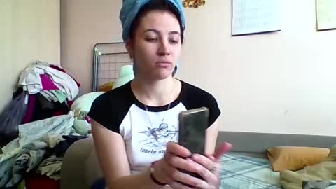 Bella online show from March 26, 2026, 8:53 am