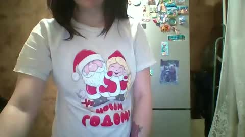 Bella online show from April 9, 2026, 8:25 pm