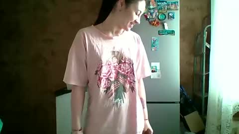 Bella online show from May 15, 2026, 3:57 am