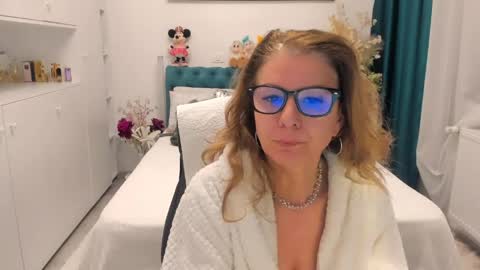 Snapshot of prettyblackeyes chatting on April 20, 2026, 4:59 am wilma online show from April 20, 2026, 4:59 am
