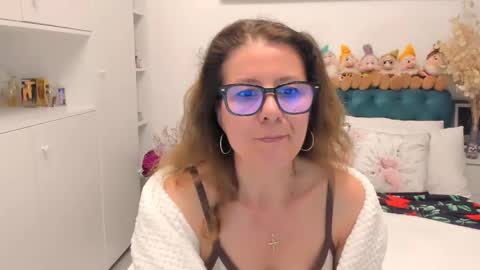 Snapshot of prettyblackeyes chatting on May 6, 2026, 7:52 pm wilma online show from May 6, 2026, 7:52 pm