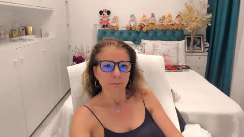 Snapshot of prettyblackeyes chatting on May 28, 2026, 6:21 am wilma online show from May 28, 2026, 6:21 am