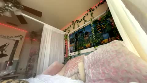 prettyblackgal online show from February 21, 2026, 9:05 pm