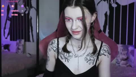 Violet online show from March 8, 2025, 12:41 pm