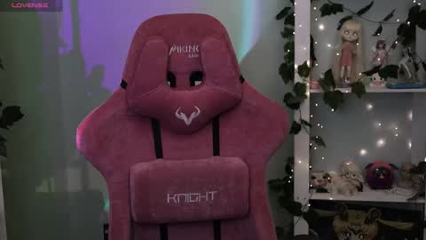 Violet online show from January 11, 2026, 3:11 am