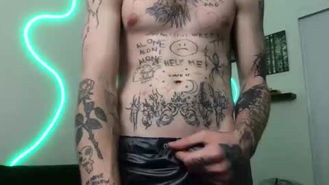 pretty boy online show from November 5, 2025, 4:34 am