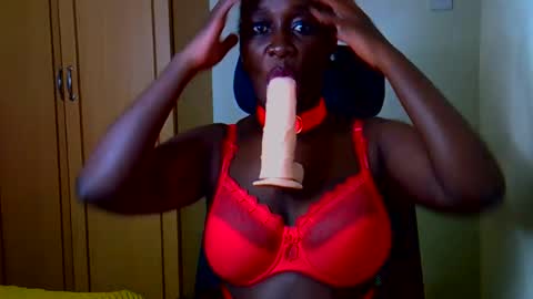 prettycandy0 online show from April 6, 2026, 3:57 pm
