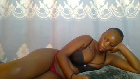 Snapshot of prettydarkskin002 chatting on May 6, 2026, 6:30 am SHANIA online show from May 6, 2026, 6:30 am