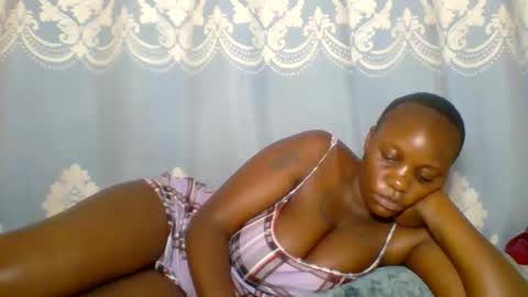 Snapshot of prettydarkskin002 chatting on May 24, 2026, 3:44 am SHANIA online show from May 24, 2026, 3:44 am