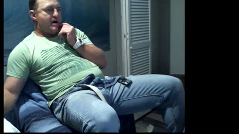 Snapshot of prettydick469 chatting on December 10, 2024, 10:38 am prettydick469 online show from December 10, 2024, 10:38 am