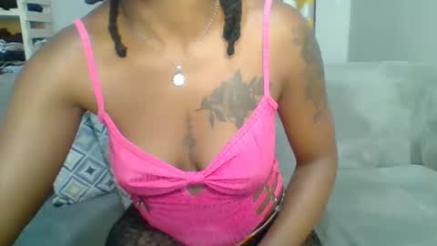 PrettyEla online show from March 13, 2026, 2:07 am