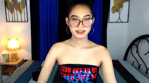 Snapshot of prettyhothugecock chatting on February 13, 2025, 9:17 pm prettyhothugecock online show from February 13, 2025, 9:17 pm