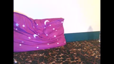 Snapshot of prettyjulliette chatting on January 16, 2026, 11:53 pm prettyjulliette online show from January 16, 2026, 11:53 pm