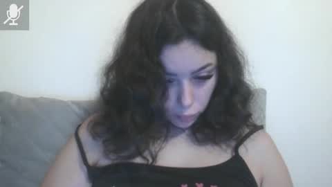 Snapshot of prettyjulliette chatting on February 3, 2026, 6:02 pm prettyjulliette online show from February 3, 2026, 6:02 pm