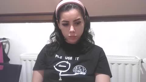 Snapshot of prettyjulliette chatting on February 7, 2026, 5:38 pm prettyjulliette online show from February 7, 2026, 5:38 pm