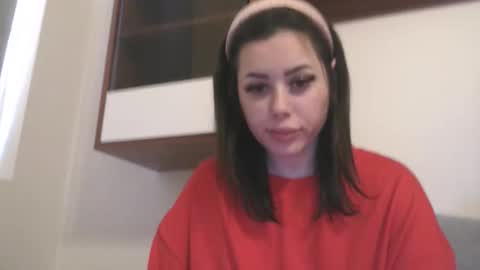 Snapshot of prettyjulliette chatting on February 25, 2026, 11:31 am prettyjulliette online show from February 25, 2026, 11:31 am