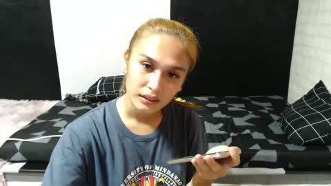 Kate online show from February 4, 2025, 3:26 pm