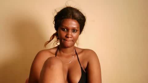 Snapshot of prettykeilaa chatting on February 3, 2026, 7:24 am prettykeilaa online show from February 3, 2026, 7:24 am