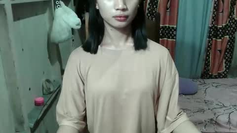 prettykhelcy online show from March 26, 2026, 3:39 pm