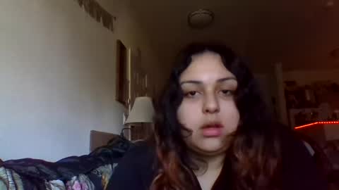 lilly333 online show from December 28, 2024, 10:13 pm