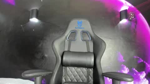 Laura  Onlyfans   40OFF online show from December 1, 2024, 5:46 pm