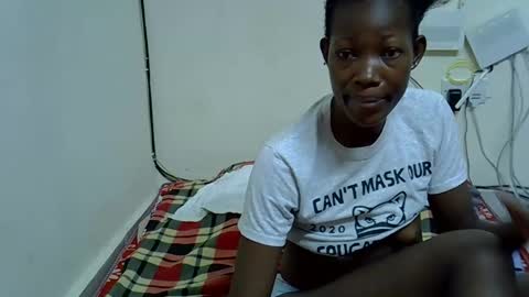 Pretty Queen online show from November 1, 2025, 7:43 am