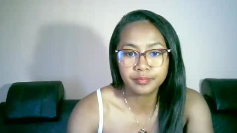 Snapshot of prettysexy3601 chatting on May 15, 2026, 4:52 am prettysexy3601 online show from May 15, 2026, 4:52 am