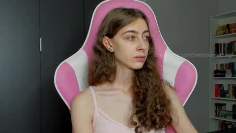 Sophie  next stream will be at Monday  i will wait you guys  online show from September 16, 2025, 6:25 am
