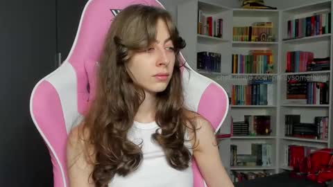 Sophie  next stream will be at Monday  i will wait you guys  online show from November 6, 2025, 6:14 am