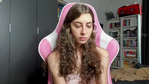 Sophie  next stream will be at Monday  i will wait you guys  online show from February 18, 2026, 9:49 am