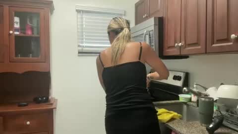 Snapshot of prettyyykittyyy22 chatting on November 13, 2025, 5:56 pm prettyyykittyyy22 online show from November 13, 2025, 5:56 pm