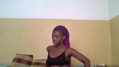 prettyzuzu online show from December 18, 2025, 6:41 am