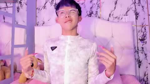 Apolo online show from December 2, 2025, 8:48 pm