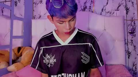 Apolo online show from December 4, 2025, 8:28 pm