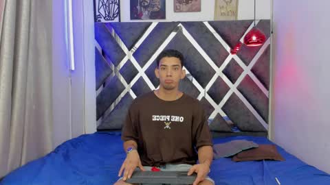 prince_arthur77 online show from February 5, 2025, 12:49 pm