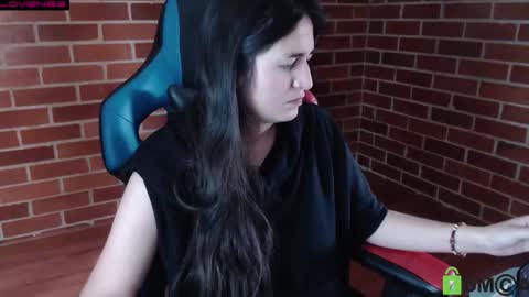 Leia online show from October 31, 2025, 1:23 pm