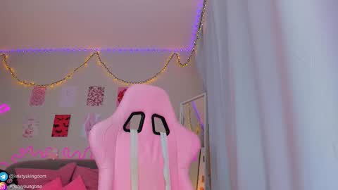 Kristy online show from February 7, 2026, 6:39 am