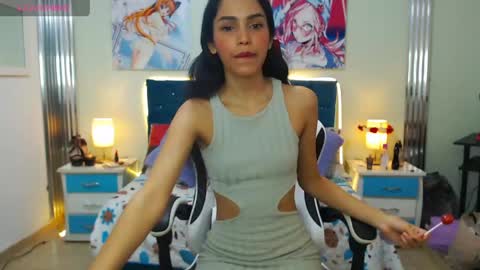 princess_skinny18 online show from April 16, 2026, 12:00 am