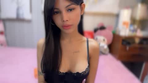 Estela online show from November 12, 2025, 7:13 pm