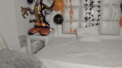 princess_tokyo_ online show from October 27, 2025, 3:32 am