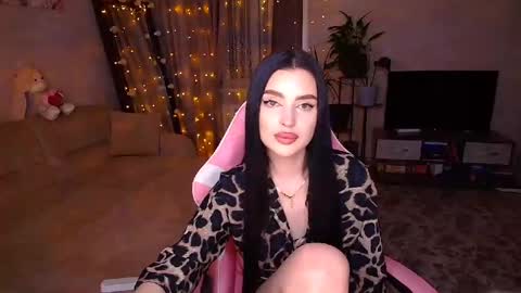 princessamira1 online show from December 4, 2025, 3:32 pm