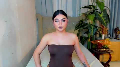 Snapshot of princesshugecumontop chatting on February 21, 2026, 11:33 am PrincessDONT FORGET TO FOLLOW ME online show from February 21, 2026, 11:33 am