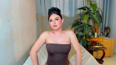 Snapshot of princesshugecumontop chatting on February 23, 2026, 12:57 pm PrincessDONT FORGET TO FOLLOW ME online show from February 23, 2026, 12:57 pm